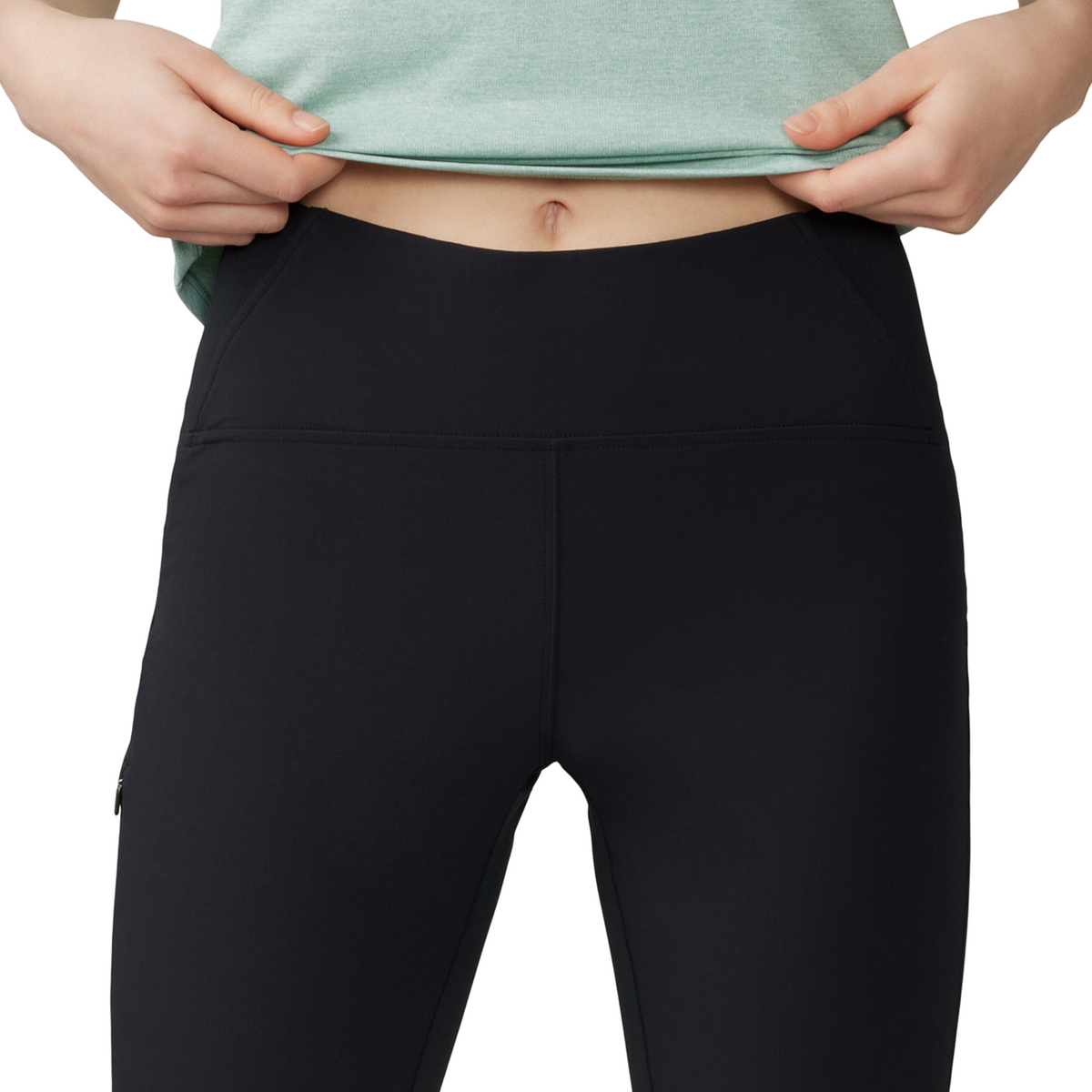 Mountain Hardwear W Chockstone™ Trail Short Tight in SCHWARZ