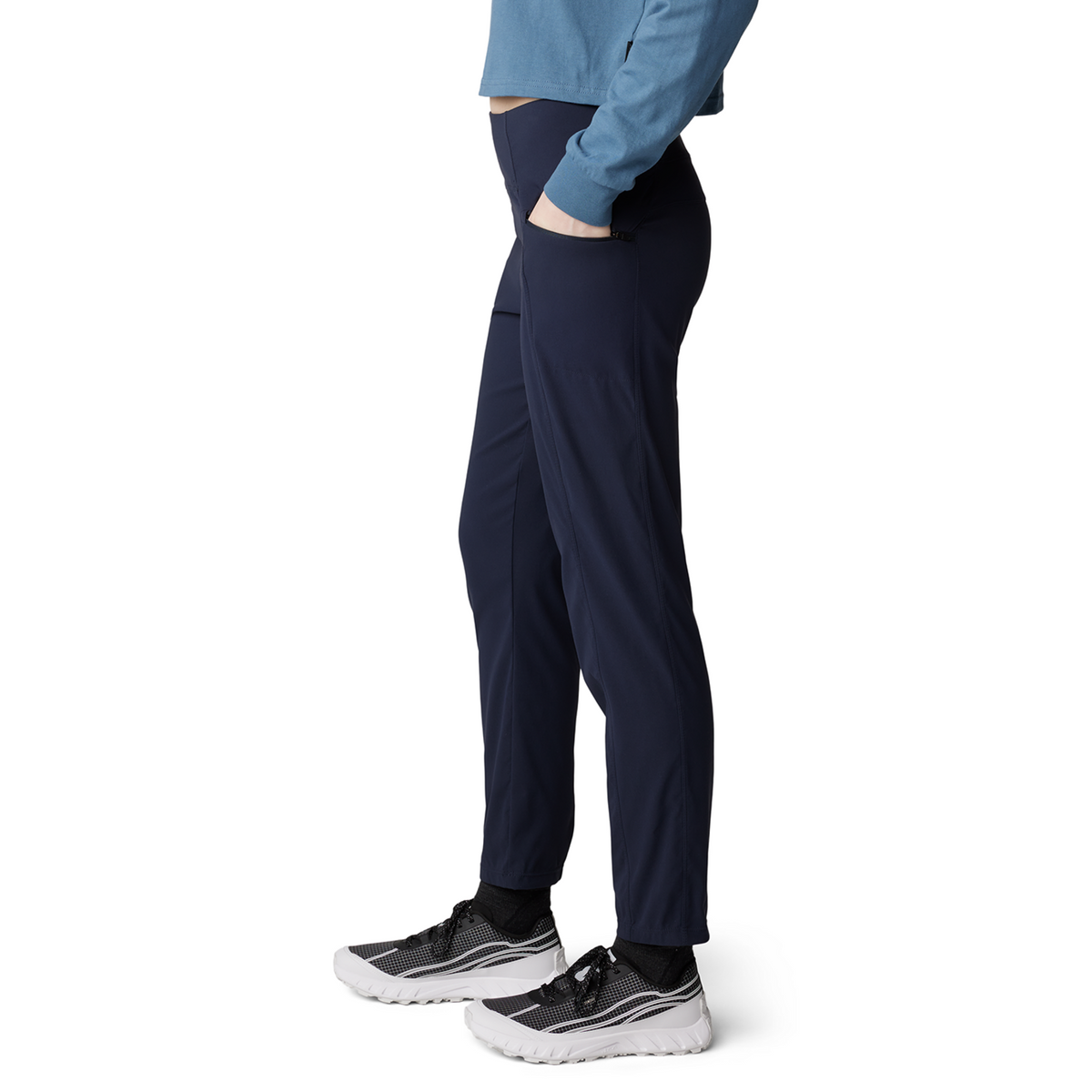 Mountain Hardwear W Dynama™ High Rise Ankle Pant in BLAU